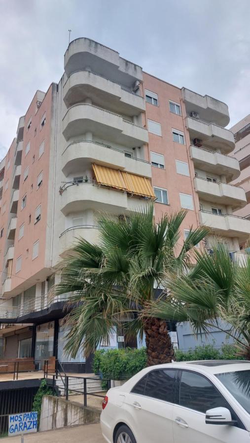 Seaside Apartment Durrës Exteriör bild